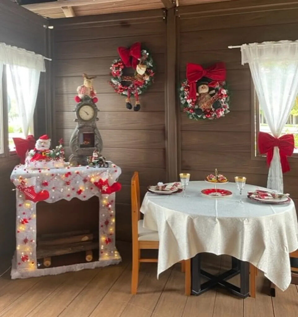 Mesa de refeições da Casa do Papai Noel