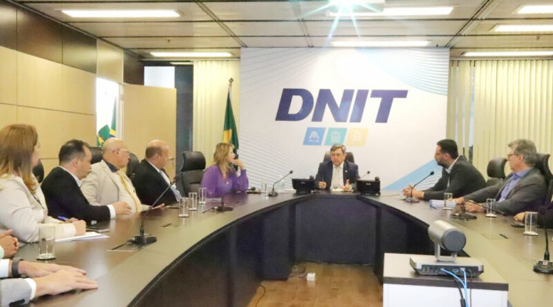 Prefeito se reúne com diretor geral do DNIT