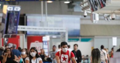 Uso de máscara volta a ser obrigatório nos aeroportos