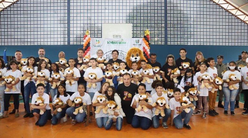 Polícia Militar realiza formatura do Proerd na Escola Municipal Céu Azul