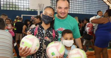 Natal do Bem, distribuiu brinquedos para a criançada de Valparaíso.