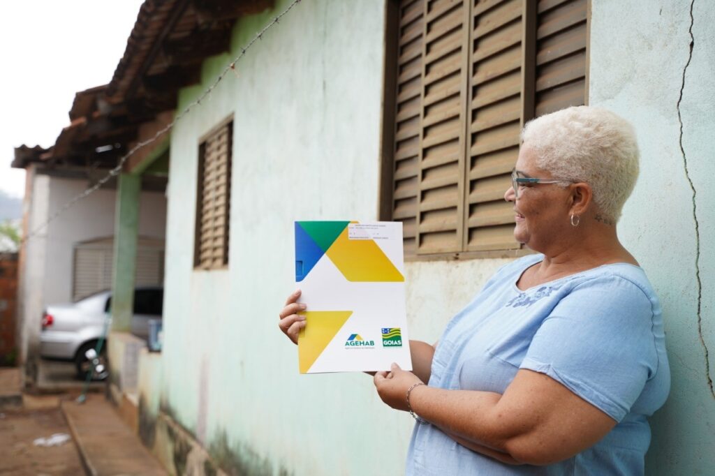 Famílias atendidas em evento de regularização fundiária: segurança legal para os proprietários das moradias (Foto: Octacílio Queiroz)