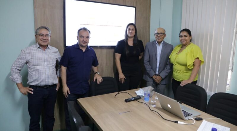 Reunião para apoio técnico ao projeto do AtendeVal