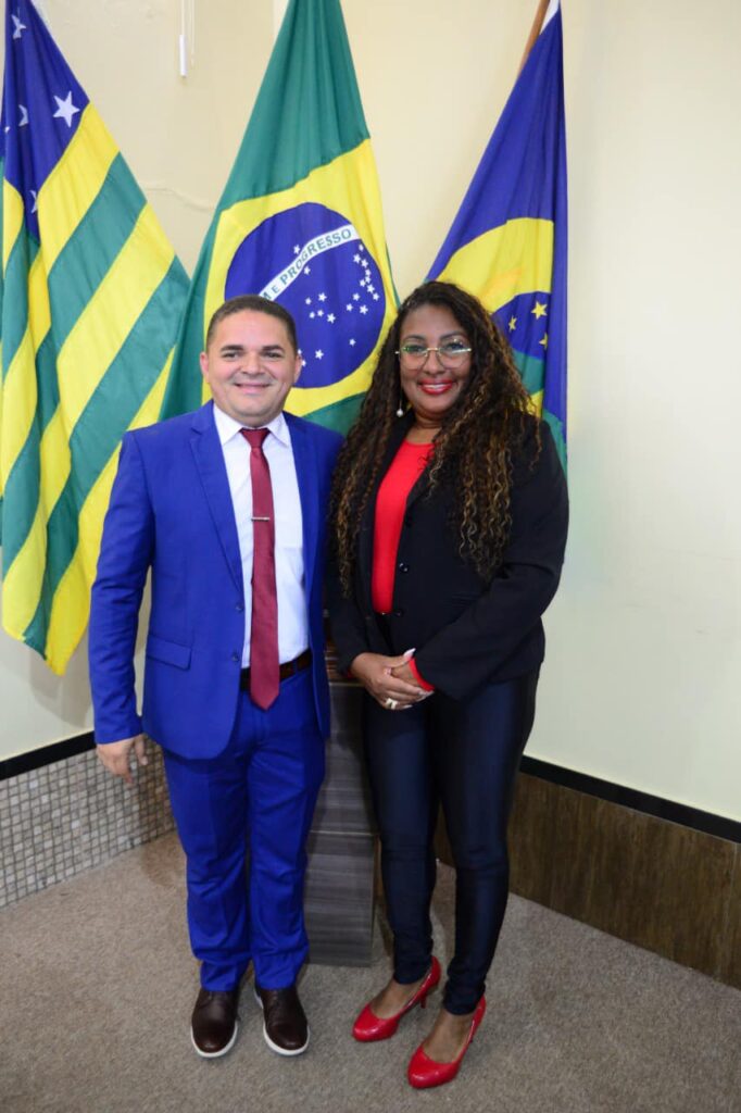 Atual-presidente-vereadora-Cleia-Cardoso-e-o-presidente-eleito vereador Paulo Jordão
