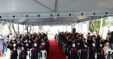 Primeira turma do programa GoiásTec – Ensino Médio ao Alcance de Todos forma 1.569 formandos de 71 municípios goianos (Foto: Seduc)