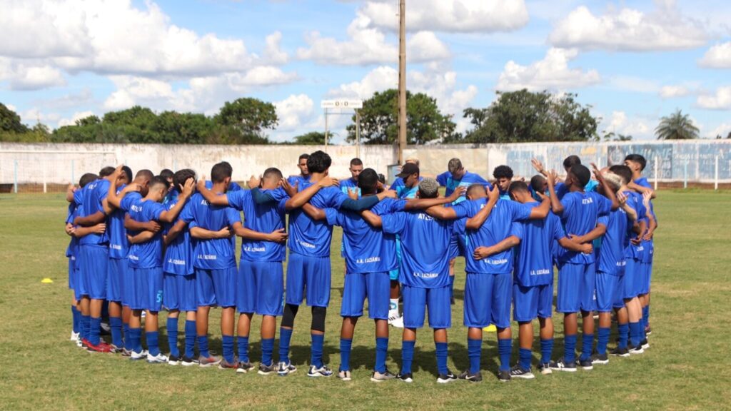 Base do time são jovens da cidade