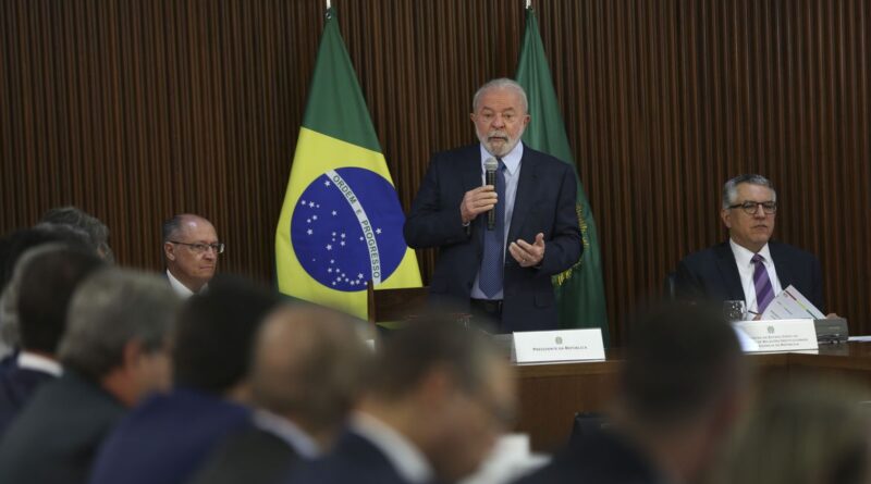 O presidente Luiz Inácio Lula da Silva se reúne com os governadores dos 26 estados e do Distrito Federal,