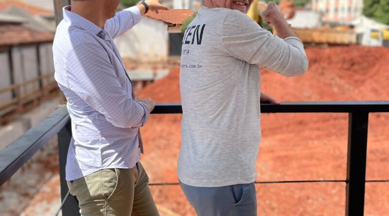 Hans Donner visita obras de residencial de luxo em Goiânia, desing da fachada é dele