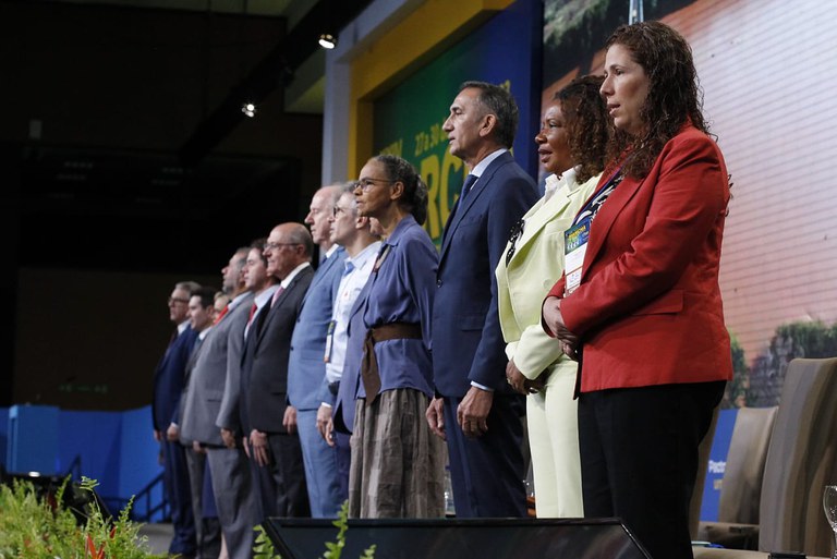 Participantes da abertura da 24ª Marcha a Brasília em Defesa dos Municípios