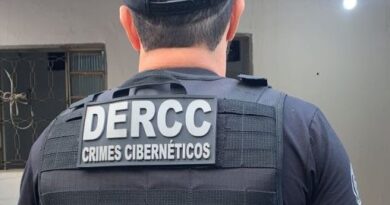 Polícia Civil de Goiás, por meio da Delegacia de Rio Verde, após diligências investigativas, identificou e apreendeu em flagrante, na manhã desta terça-feira (11), o responsável pelo perfil que fazia ameaças a duas escolas (Foto: Polícia Civil)