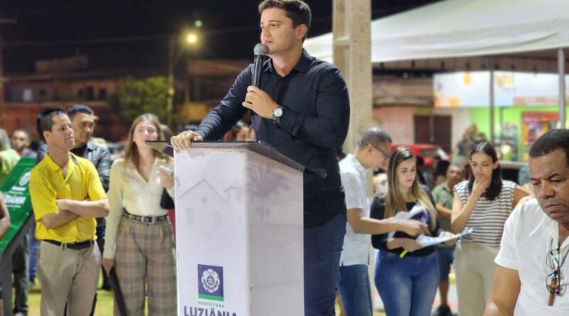 Prefeito Diego Sorgatto inaugura Praça da Biblia no Jardim Ingá