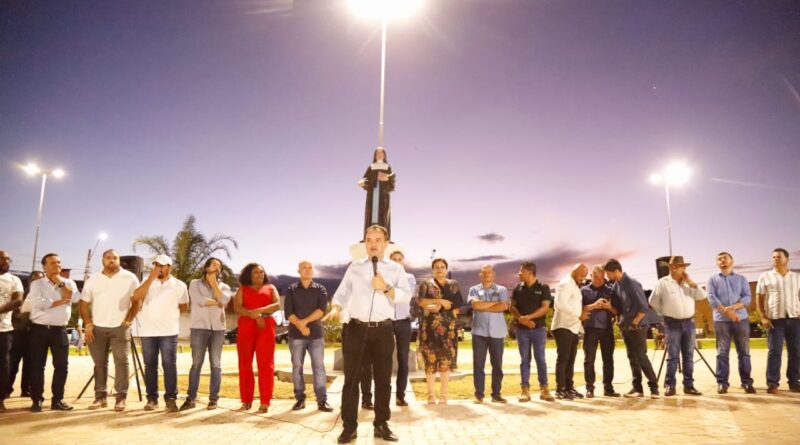 Praça Madre Paulina foi entregue á população totalmente revitalizada