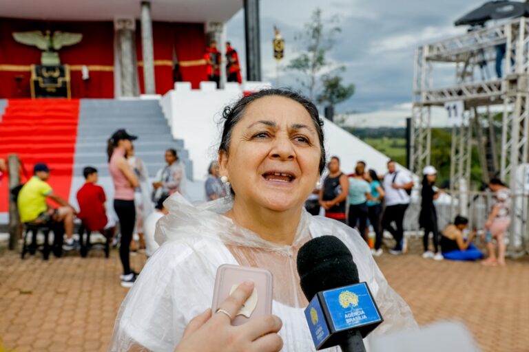 A dona de casa Izelda Fernandes: “Tem mais de 35 anos que eu venho”