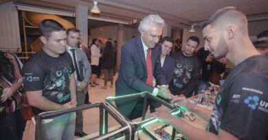 No lançamento da Campus Party, Caiado disse que meta é fazer com que inovação e a tecnologia cheguem nas mãos das pessoas mais simples de Goiás (Fotos: Hegon Corrêa)