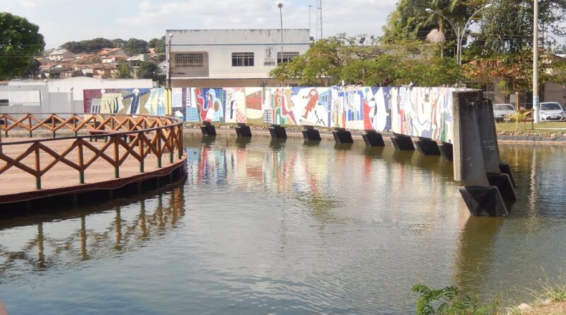 Praça das Três Bicas, Luziânia