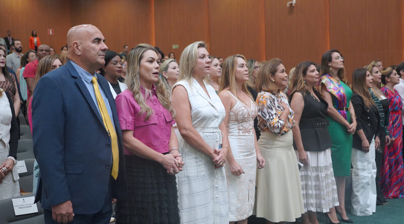 1º Encontro estadual de mulheres, com o tema: "mulheres para toda vida"