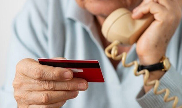 Oferecer empréstimos por telefone a idosos em Goiás agora é proibido. Caso as instituições financeiras descumpram essa determinação, serão advertidas. E, em caso de reincidência, elas serão multadas (Foto: Procon-GO)