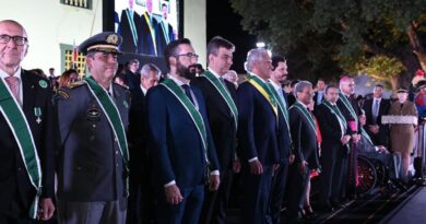 Governador Ronaldo Caiado entrega Comenda da Ordem do Mérito Anhanguera a personalidades que contribuíram com Goiás (Fotos: Secom)
