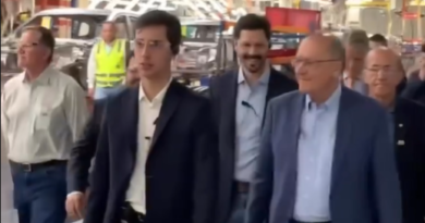 Vice-presidente da República, Geraldo Alckmin e o vice-governador de Goiás, Daniel Vilela, se encontram em Anapolis