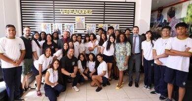 Alunos visitam as dependências da Câmara Municipal