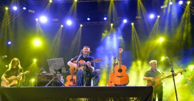 O governador Ronaldo Caiado acompanha o encerramento do Canto da Primavera 2023, em Pirenópolis (Fotos Lucas Diener)