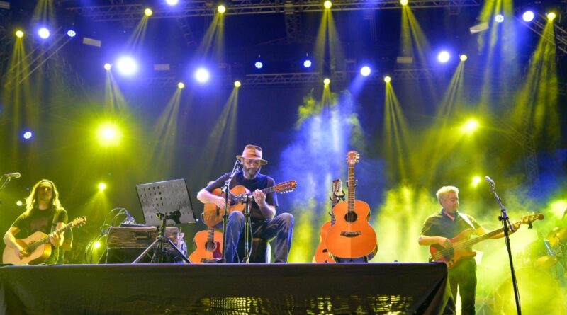 O governador Ronaldo Caiado acompanha o encerramento do Canto da Primavera 2023, em Pirenópolis (Fotos Lucas Diener)