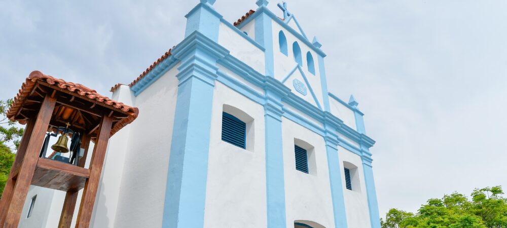 Caiado visita Igreja da Nossa Senhora Aparecida que foi restaurada com investimento de R$ 1,7 milhão do Tesouro Estadual  (Fotos: Lucas Diener )
