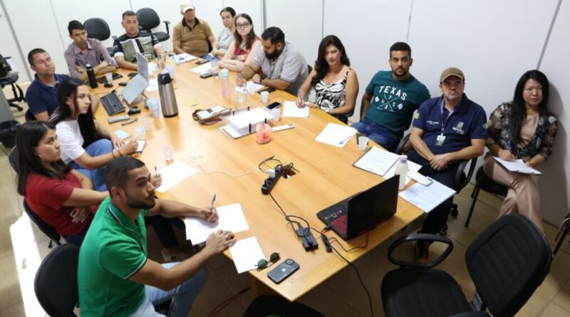 Representantes da Secretaria Municipal de Infraestrutura, Habitação e Serviços Urbanos e Secretaria Municipal de Meio Ambiente, participaram do curso de Gerenciamento de Áreas Contaminadas