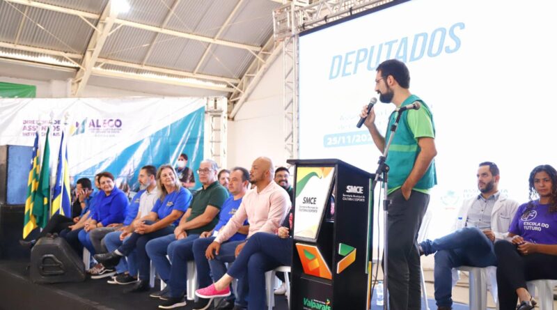 Valparaíso viveu um momento muito especial e merecido promovido pela deputada estadual, Dra. Zeli. neste sábado,, durante a terceira edição do programa “Deputados Aqui”