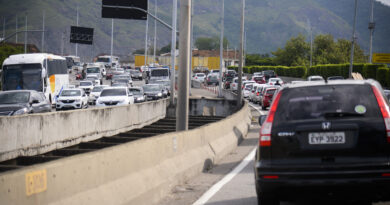 ão mais de 120 milhões de veículos em circulação no Brasil e boa parte deles não está em condições de segurança, aumentando os riscos de acidentes no período de férias. Agência Brasil