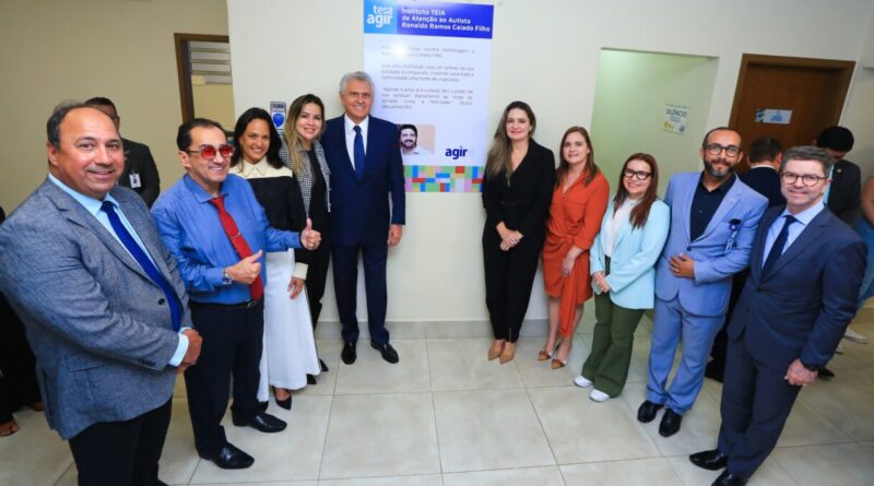 Governador Ronaldo Caiado visita clínica especializada em autismo: troca de experiências para avançar no atendimento à população (Foto: Wesley Costa)