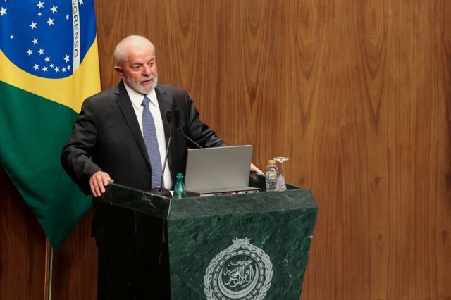 Após declarações do presidente Luiz Inácio Lula da Silva (PT), que comparou as ações de Israel na Faixa de Gaza ao Holocausto nazista, o líder brasileiro foi declarado persona non grata pelo governo de Benjamin Netanyahu.