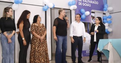 A deputada Drª Zeli está sempre presente nos eventos realizados em Valparaíso de Goiás, prestigiando e ouvindo a população