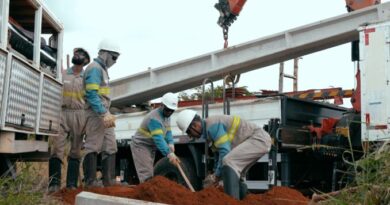 Mutirão para recuperação da rede elétrica em Luziânia.