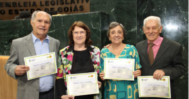 Colégio Valparaíso, Colégio Santo Antônio, Colégio Rio Branco e Colégio CEBAM foram homenageados pela ALEGO