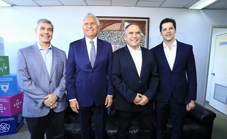 Governador Ronaldo Caiado participa da mudança na presidência da Fieg: “Entidade contribui muito para Goiás ser referência nacional em educação e profissionalização” (Fotos: André Saddi)