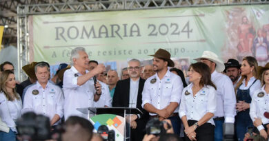 Governador Ronaldo Caiado diz que transferência simbólica da capital para Trindade reconhece a importância da Festa em Louvor ao Divino Pai Eterno (Foto: Rômulo Carvalho e André Saddi)