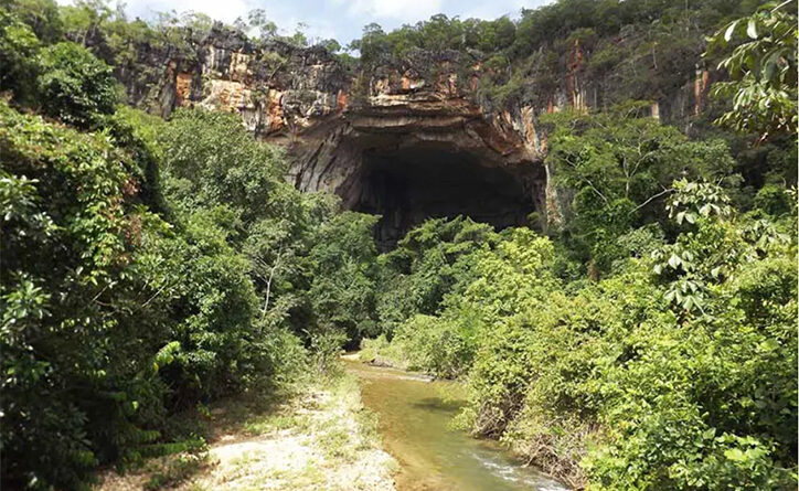 No parque de Terra Ronca (localizado em São Domingos) é proibido começar o passeio sem o acompanhamento de um condutor de visitantes (Foto: Semad)