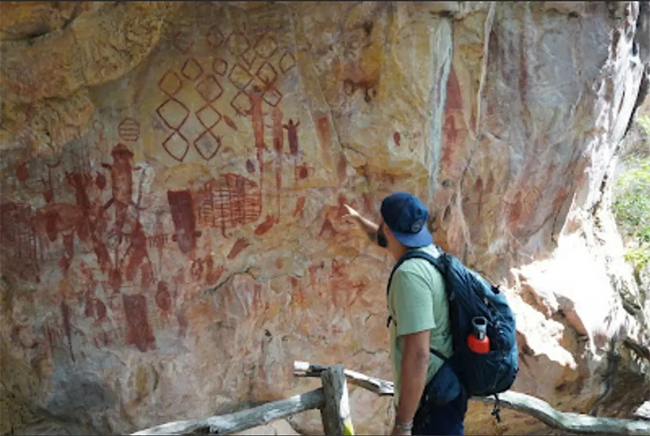 Pinturas rupestres em Serranópolis (Foto: Richard Oliveira)