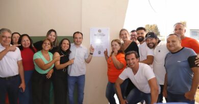 Inaugurado o Ginásio Poliesportivo da Escola Municipal Leolino de Jesus Soares, que fica localizada no bairro Valparaizo II.