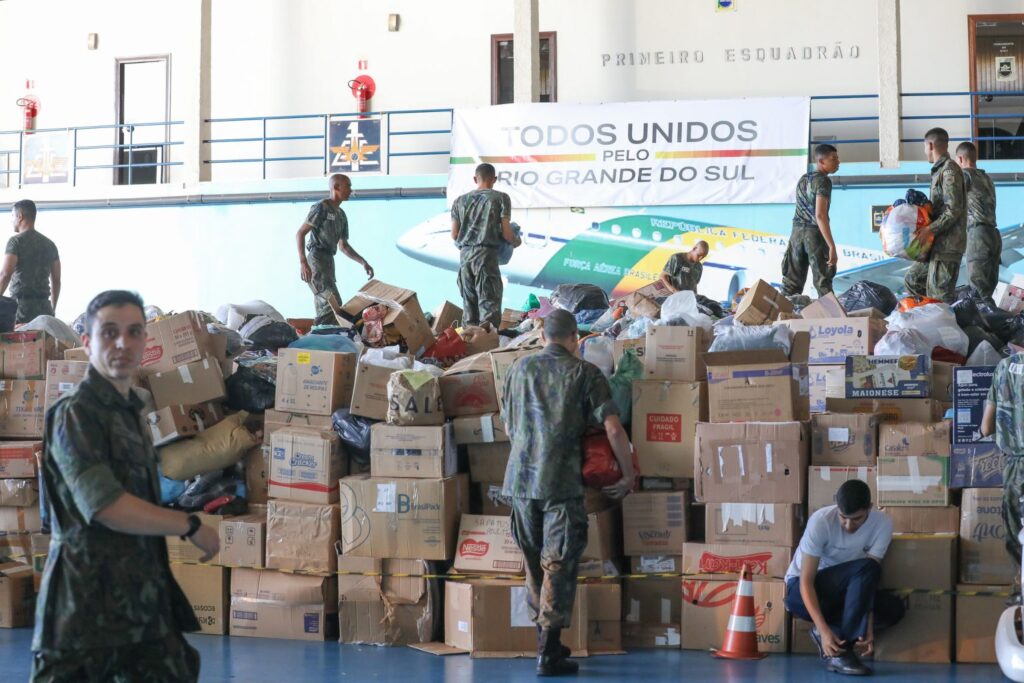 A campanha Brasília pelo Sul arrecadou 300 toneladas de roupas, alimentos, água e materiais de higiene pessoal para as vítimas das enchentes no Rio Grande do Sul | Foto: Joel Rodrigues/Agência Brasília