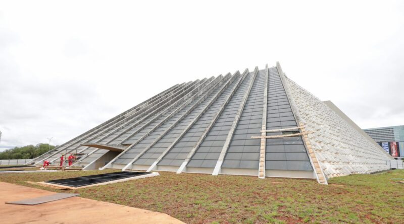 Os profissionais que participaram das obras de restauração da Martins Pena serão homenageados com apresentação da Orquestra Sinfônica do Teatro Nacional Claudio Santoro | Foto: Tony Oliveira/Agência Brasília