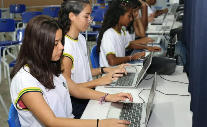 Previsão da entrega dos equipamentos é para o dia 20 de janeiro de 2025, quando terão início as aulas do primeiro semestre letivo (Foto: Seduc e Secom)