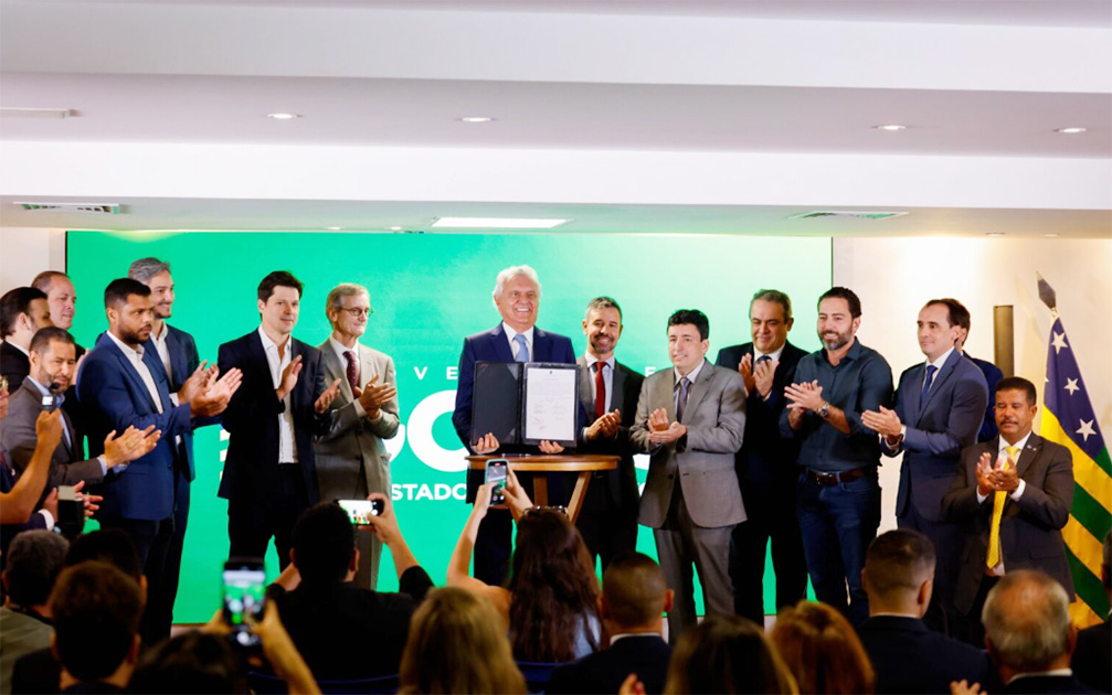 Governador Ronaldo Caiado assina contrato que oficializa novo modelo de gestão do Complexo Serra Dourada (Foto: Romulo Carvalho)