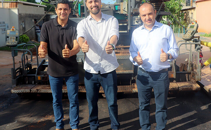 Lançamento das obras de recapeamento da Rua 3, no bairro Parque São Bernardo.