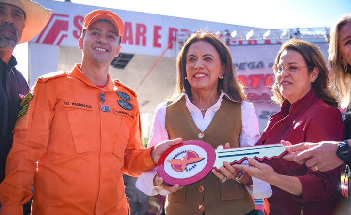 Em cerimônia no Quartel do Comando Geral, Gracinha Caiado entrega viaturas e equipamentos para o Corpo de Bombeiros de Goiás: “Nos momentos mais difíceis, os bombeiros são aqueles que chegam primeiro para ajudar” (Fotos: Romullo Carvalho)
