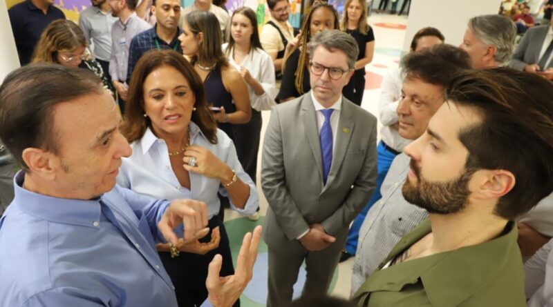 DJ Alok e autoridades vistoriam as obras do Complexo Oncológico de Referência do Estado de Goiás (Cora)