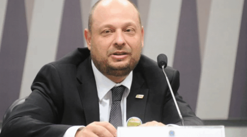 Gilberto Waller Júnior