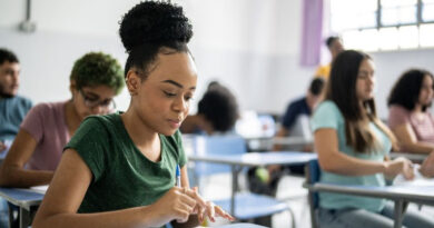 O Exame Nacional do Ensino Médio (Enem) 2025, principal porta de entrada para as instituições de ensino superior no país. Foto: GettyImages