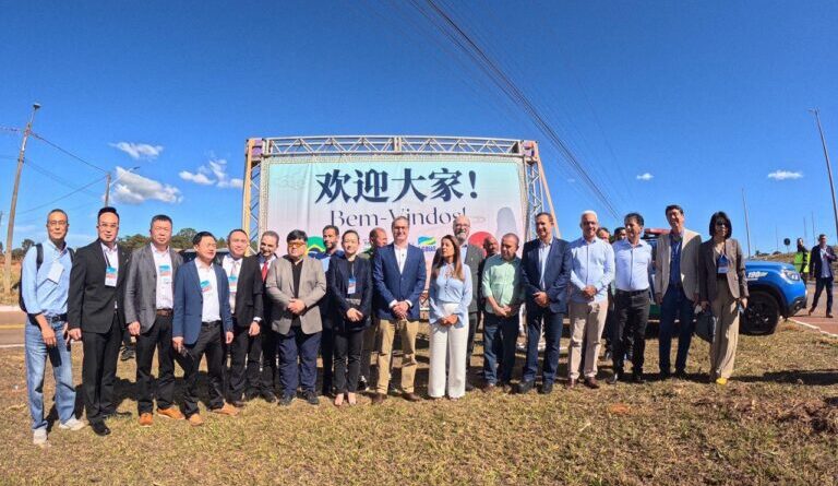 Grupo de Chineses visita obras do Polo Industrial Municipal